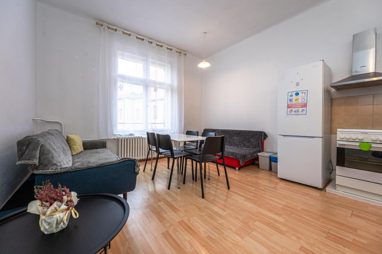 Apartments Safarikova 18 Πράγα Εξωτερικό φωτογραφία