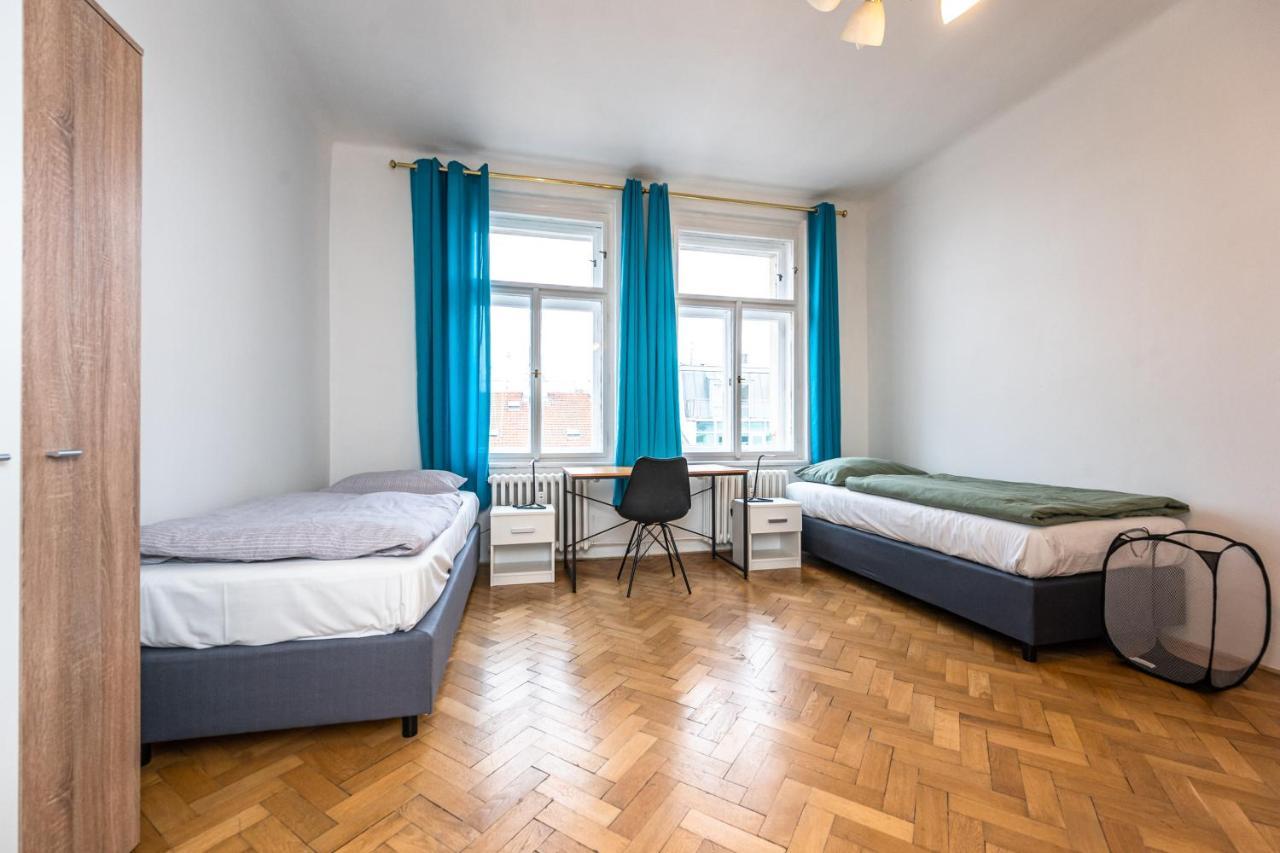 Apartments Safarikova 18 Πράγα Εξωτερικό φωτογραφία