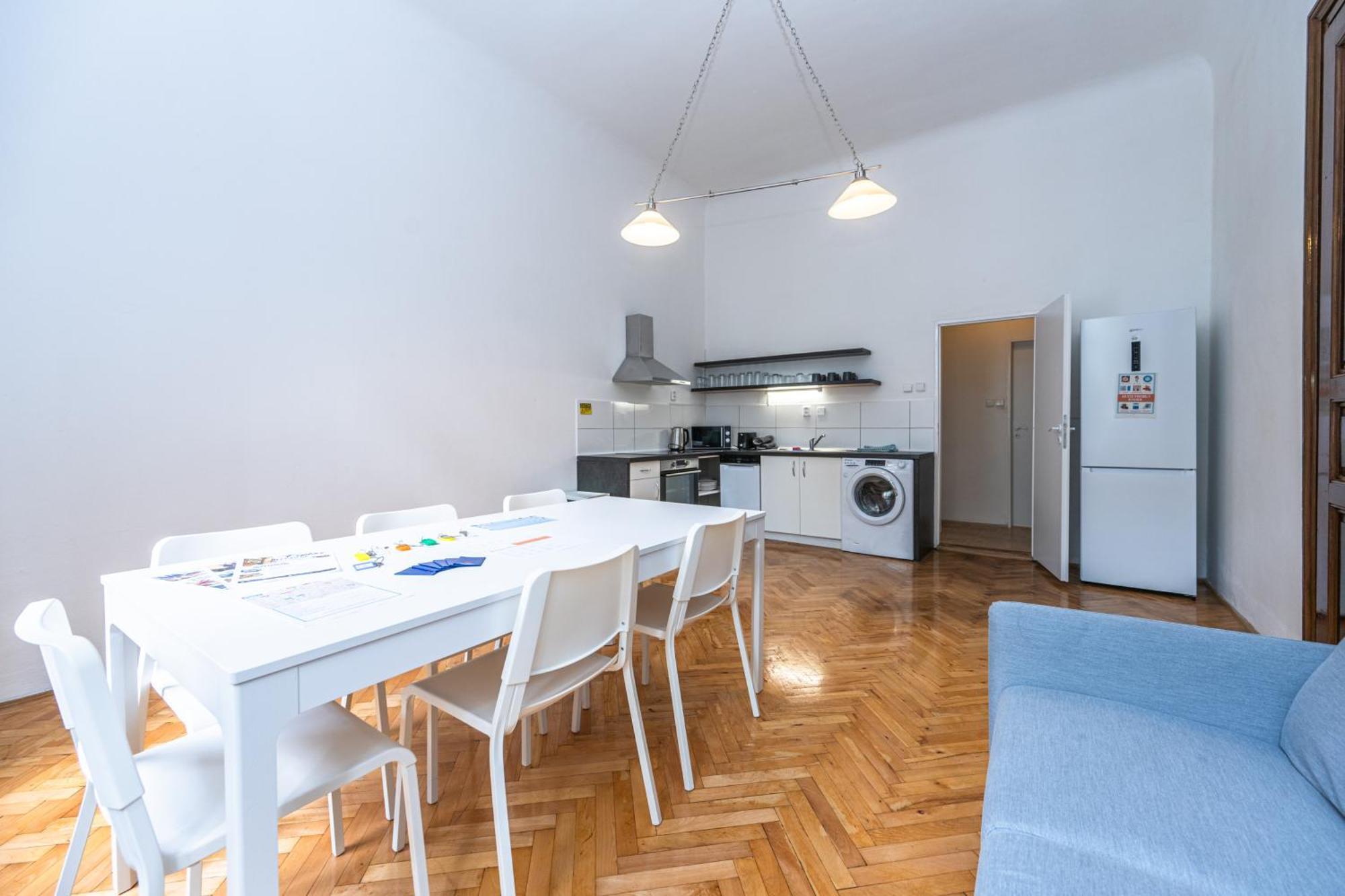 Apartments Safarikova 18 Πράγα Εξωτερικό φωτογραφία