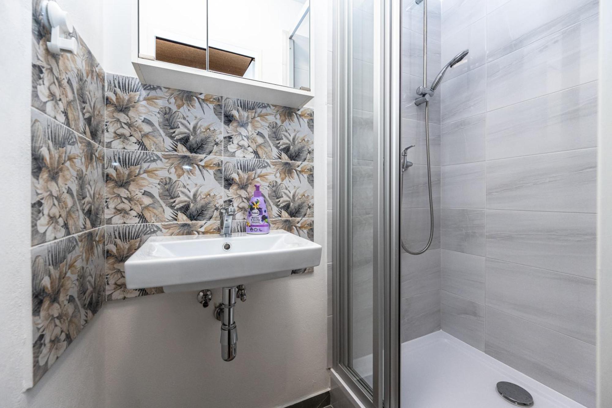Apartments Safarikova 18 Πράγα Εξωτερικό φωτογραφία