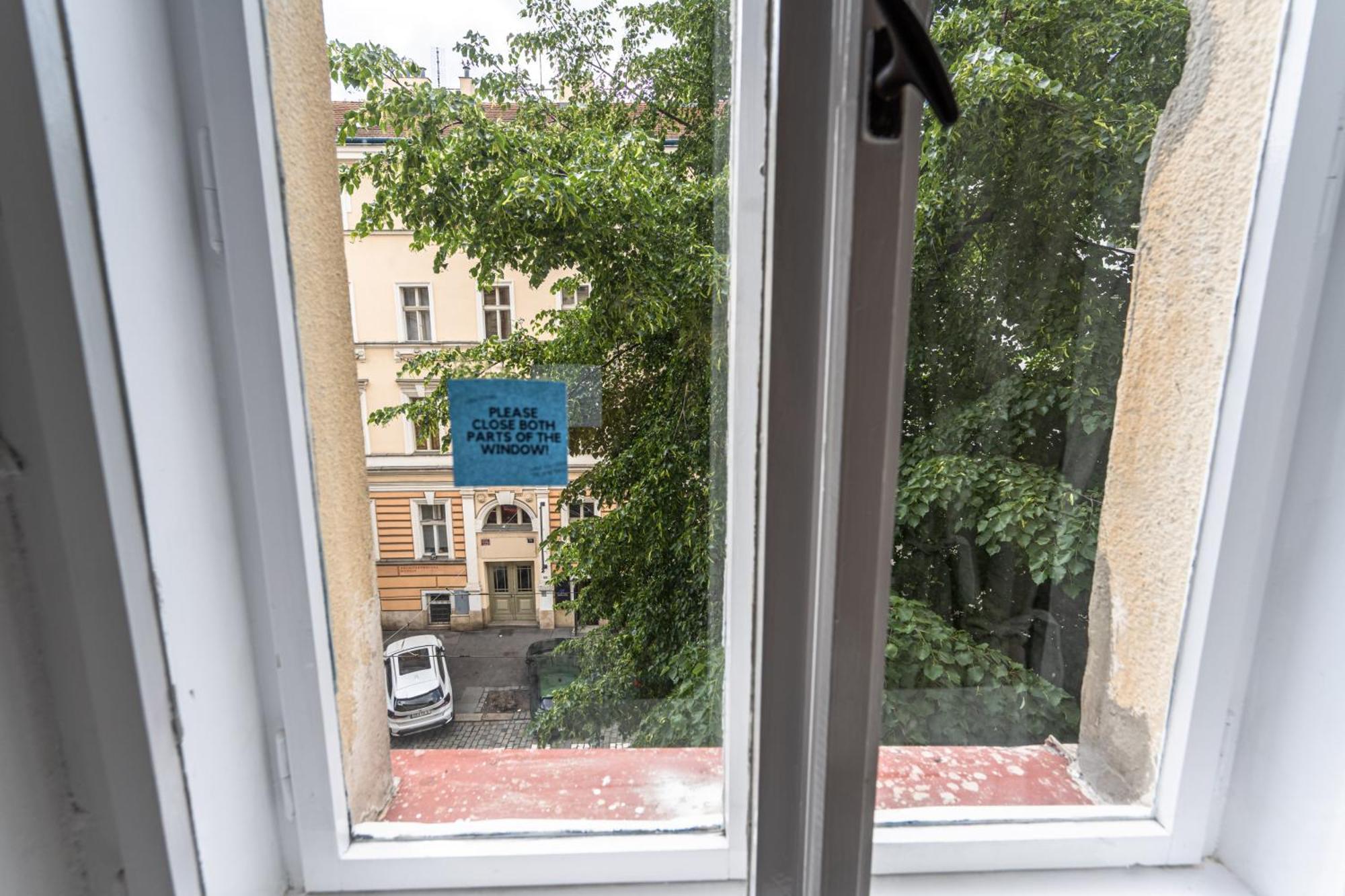 Apartments Safarikova 18 Πράγα Εξωτερικό φωτογραφία