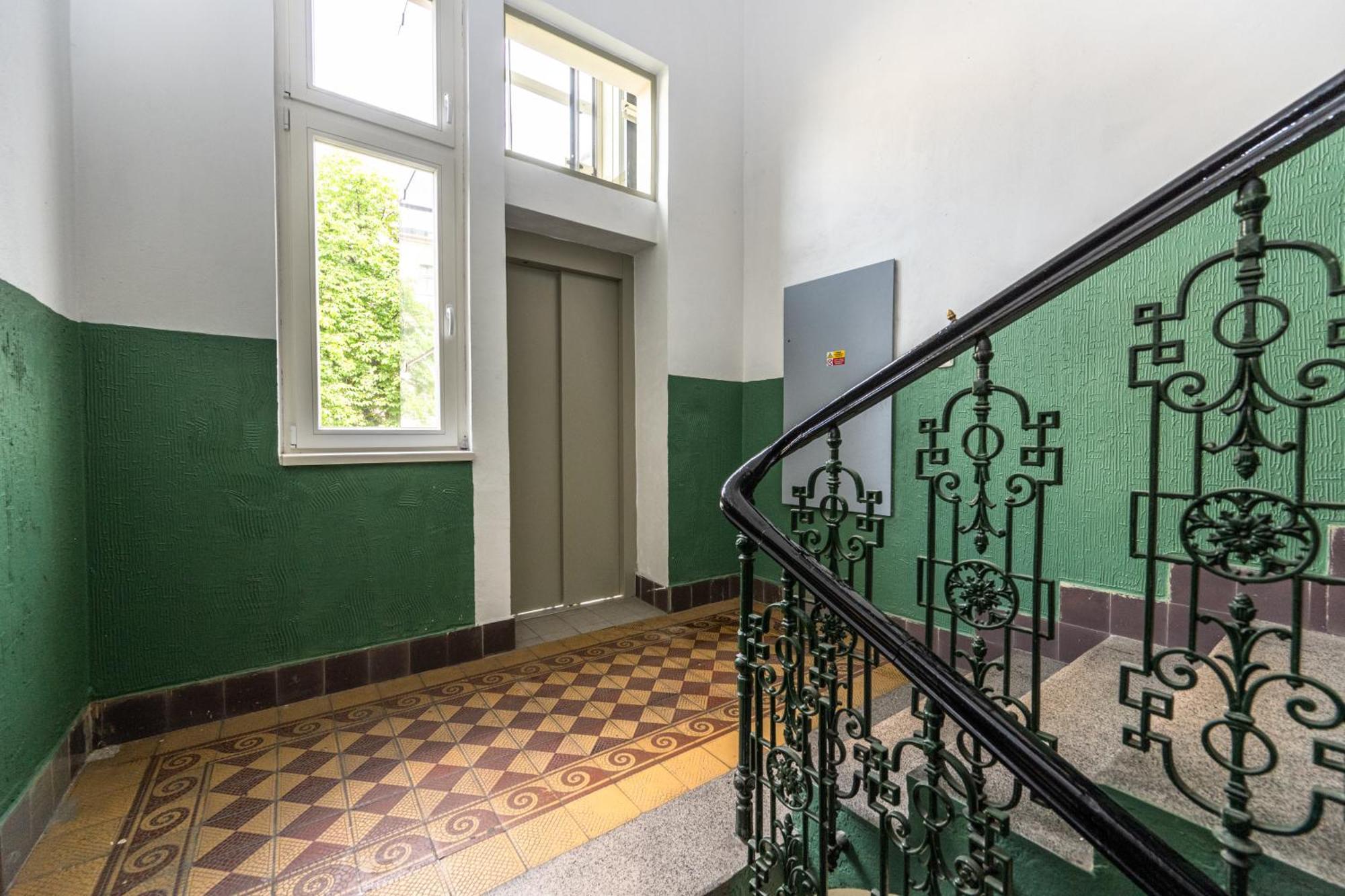 Apartments Safarikova 18 Πράγα Εξωτερικό φωτογραφία