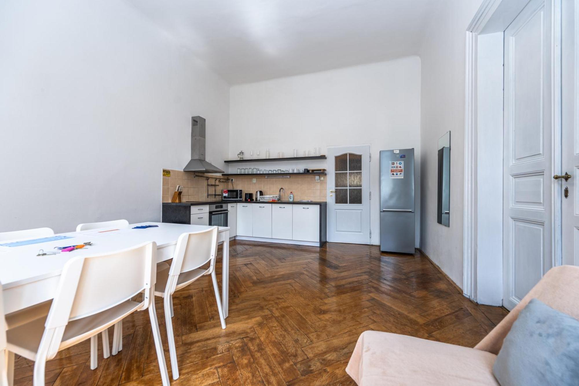 Apartments Safarikova 18 Πράγα Εξωτερικό φωτογραφία
