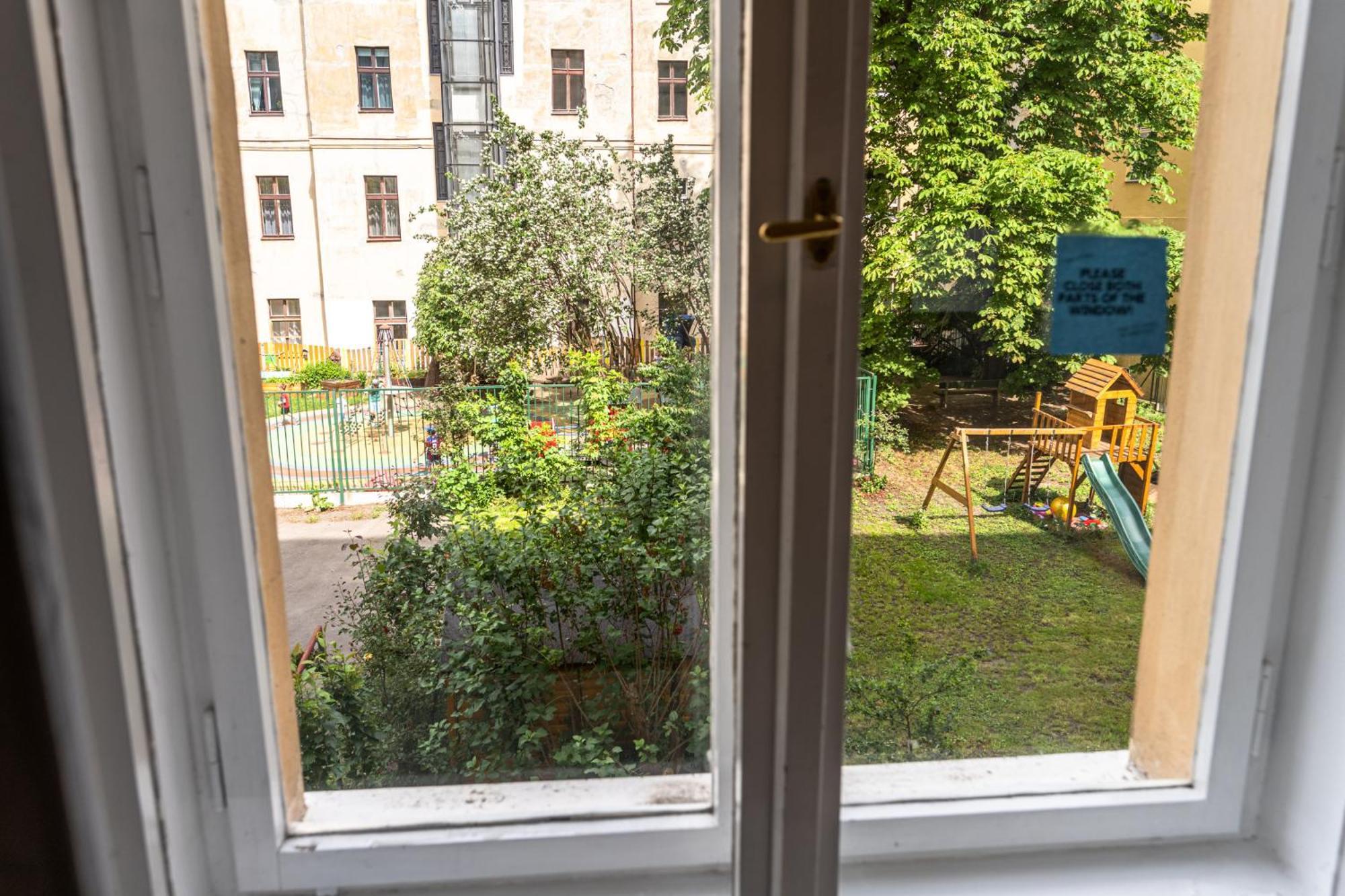 Apartments Safarikova 18 Πράγα Εξωτερικό φωτογραφία