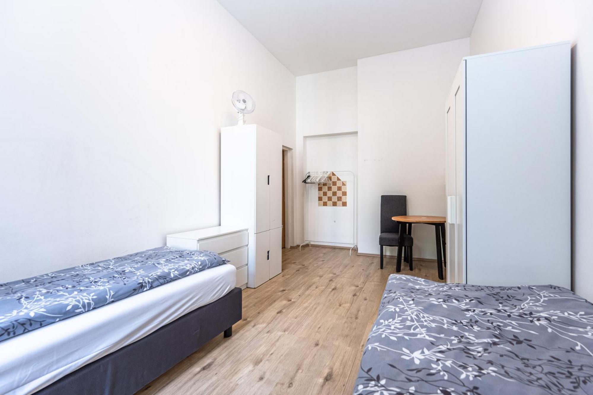 Apartments Safarikova 18 Πράγα Εξωτερικό φωτογραφία